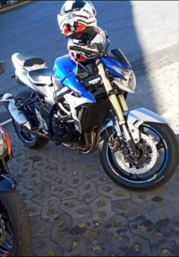Suzuki Gsr 750