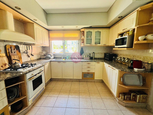 Casa En Venta En Bermudas, Pilar, G.b.a. Zona Norte