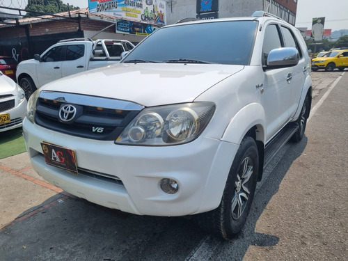 Toyota Fortuner Sr5 4.0 Automatico 4x4