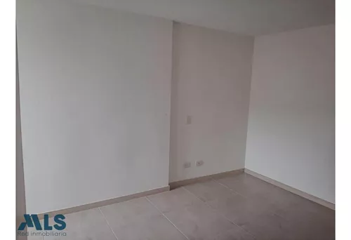 Apartamento Moderno Cerca Al Parque Principal Del ...(mls#249593)