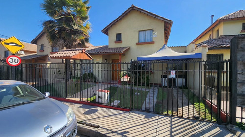 Casa En Venta De 3 Dorm. En Puente Alto