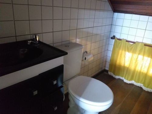 Imagem 9 de 12 de Casa Lado Praia De Unamar - A Poucos Passos Da Praia!