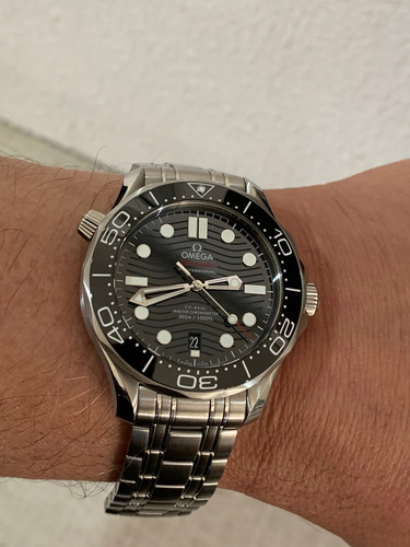 Omega Seamaster 300 42mm Calibre 8800 Master Chronometer Aço Preto Preto (Usado)