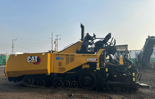 Pavimentadora Caterpillar Ap655f