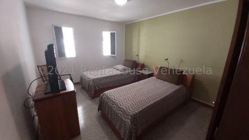 Imagen 5 de 30 de Casa En Venta 22-3768 En Cumbres De Curumo Wp 04120104330