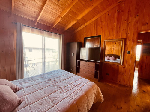 Gran Casa Con Potencial Comercial