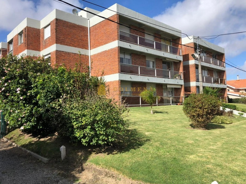 Apartamento En La Mansa - Consulte !!!!!!- Ref: 2821