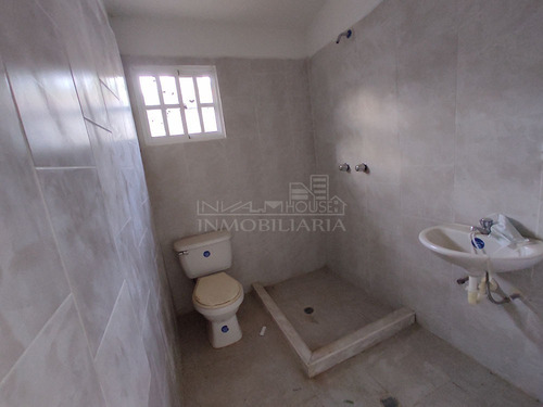 Imagen 10 de 12 de Invalmhouse Inmobiliaria. Casa En Venta. Urbanización Canaima 2. El Marques Guatire Edo. Miranda.