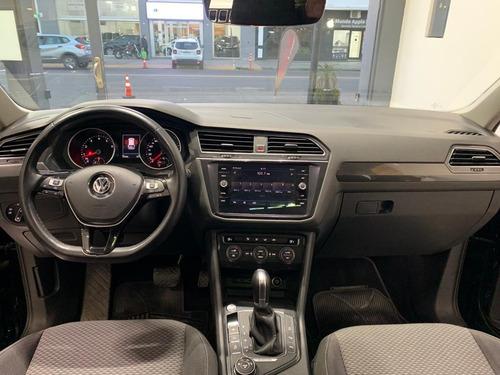 Imagen 9 de 16 de Volkswagen Tiguan 2.0 Confortline 4 Motion Aut