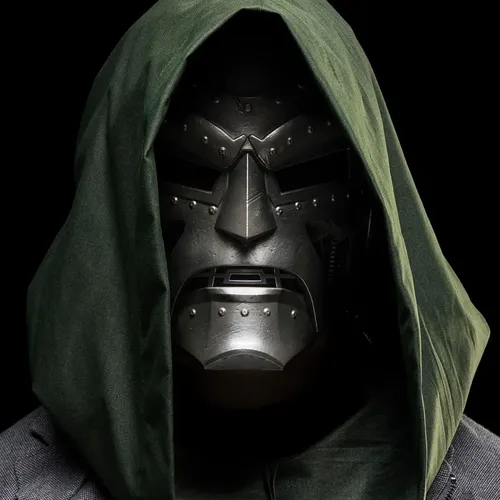 Capacete Doctor Doom Premium da série Marvel Legends G0586 | Frete