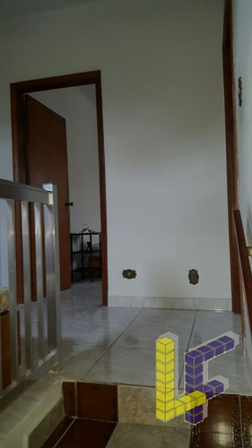 Sobrado. Bairro Fundação - 16023