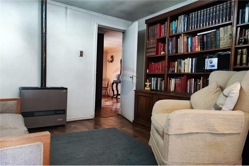 Imagen 12 de 17 de Se Vende Casa 3d+3b+4est. Las Condes