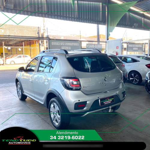 Renault Sandero 1.6 16V SCE FLEX STEPWAY DYNAMIQUE MANUAL
