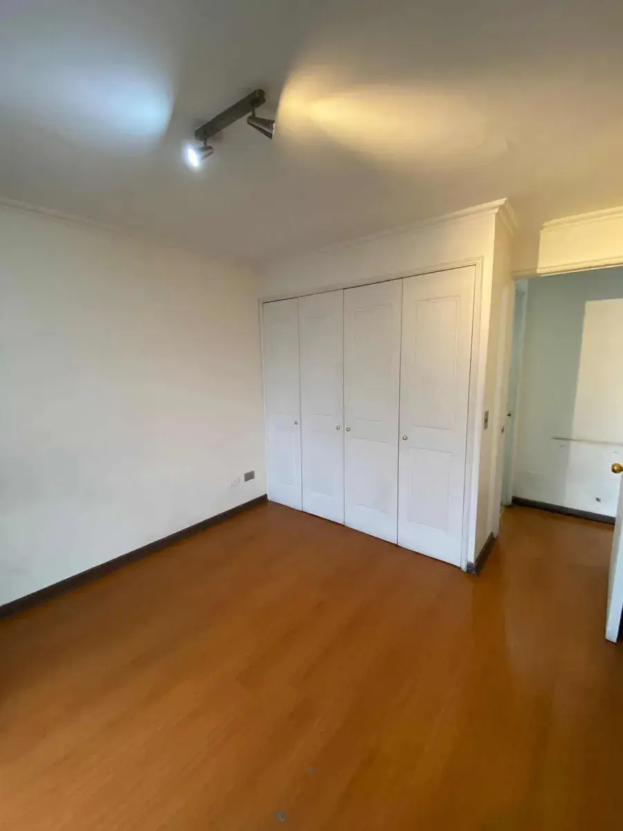 Imagen 3 de 9 de Venta Un Dormitorio Con Estacuonamiento