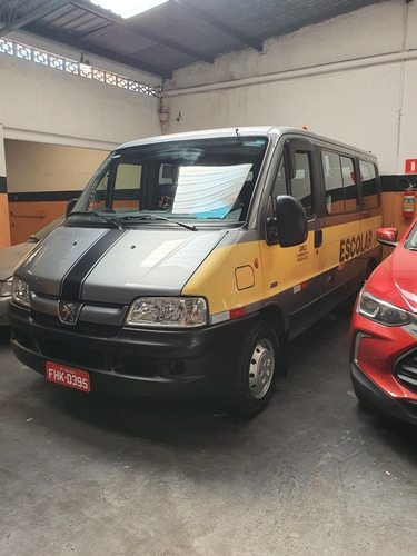 Peugeot Boxer Minibus 2013 2.3 Hdi 330m Médio 15l 5p