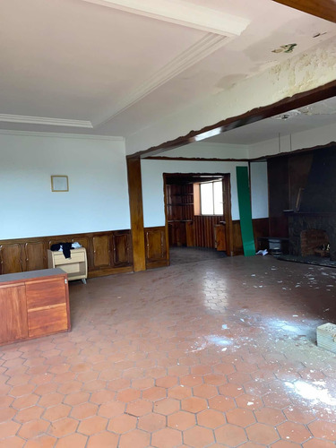 Imagen 21 de 30 de Altamira Edificio Para Remodelar O Hotel Frente A La Plaza