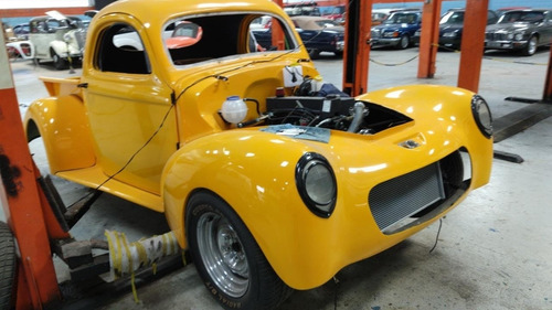 Imagem 2 de 8 de Willys Pickup