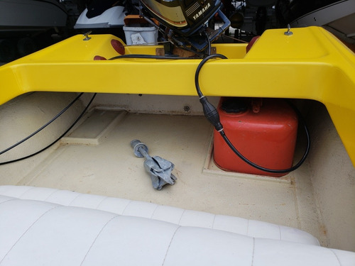 Lancha Magnum Motor 25hp Yamaha Excelente Estado Conservação