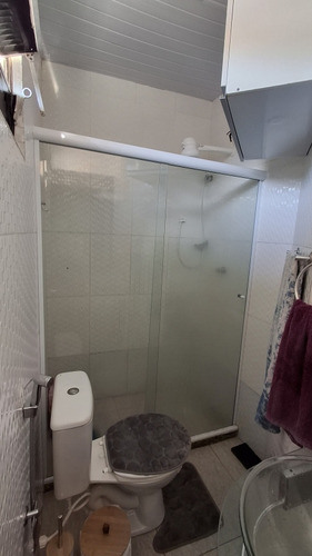 Uma Casa 1quarto Banheiro Cozinha Intregada Com A Sala 25mc