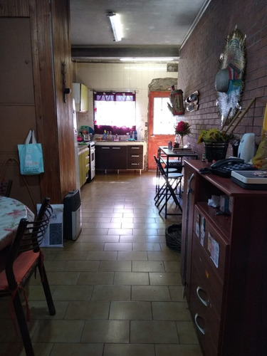 Imagen 5 de 15 de Casa En Banfield Oeste, Zonificación R2-1