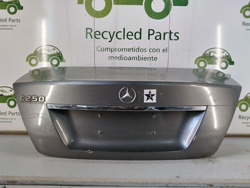 Tapa De Baul Mercedes Benz C250 (03667240)