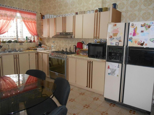 Imagen 3 de 8 de Venta Casa La Floresta 21-12039-y Ymanol Elizalde 0414-3227631