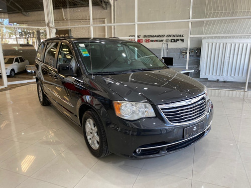 Imagen 5 de 16 de Chrysler Town & Country