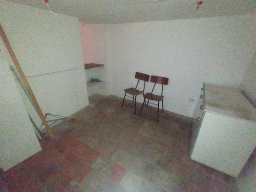 Imagen 7 de 8 de Perez Castellano Esq 25 De Mayo, Frente 7 Mts !!