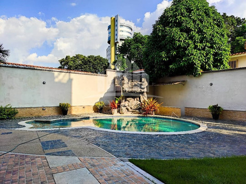 Imagen 12 de 14 de Cas En Venta En El Parral Adriana Atienzo 04144194178