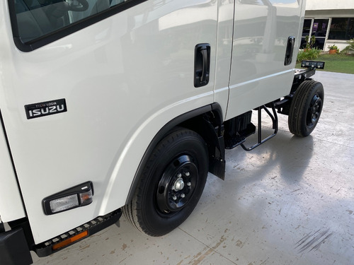 Chevrolet Nhr Doble Cabina 2021