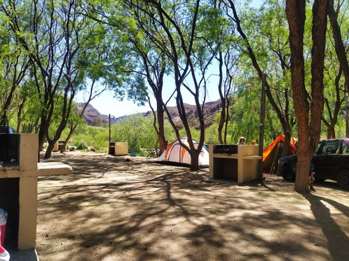 San Rafael, Mendoza. Complejo A La Vera Del Río Atuel.