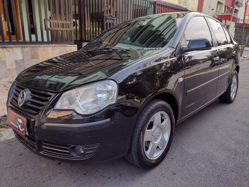 Imagem 1 de 12 de Volksvagem Polo Sedan 2007