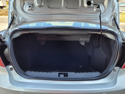 Ford Ka KA 1.5 SEDAN SE PLUS 12V FLEX 4P AUT.