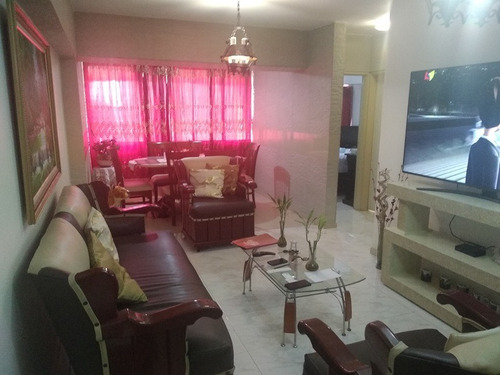 Imagen 4 de 14 de Se Vende Apartamento En La Avenida Fuerzas Armadas