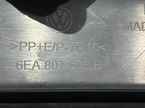 Spoiler / Grade Do Pára-choque Traseiro- Vw Polo 2018/2024 Preto Fosco (Usado)