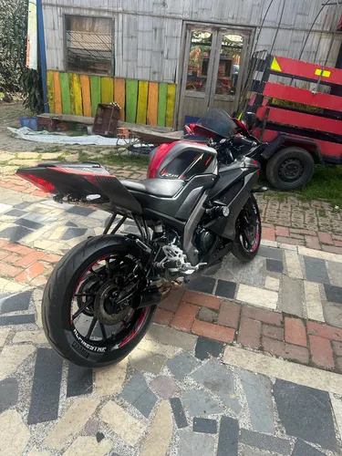 Yamaha R15 V3 Varios Extras Muy Cuidada