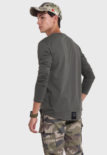 Imagen 4 de 6 de Polera Manga Larga Hombre Soviet Spo2730ve