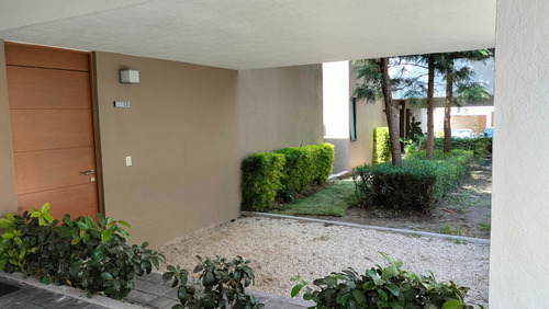Casa En Renta En Zibata Queretaro