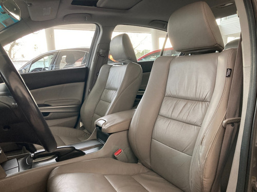 Imagen 8 de 10 de Honda Accord 3.5 V6