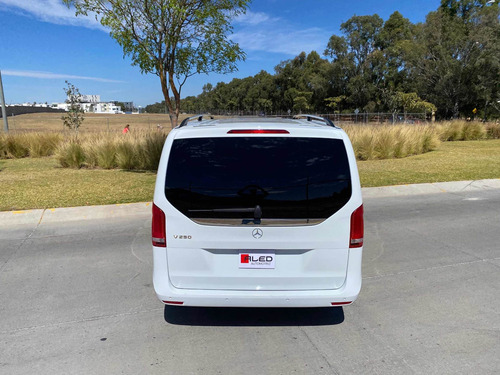 Imagen 6 de 15 de Mercedes-benz Clase V V200. 2019