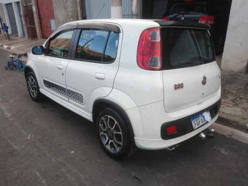 Imagem 11 de 12 de Fiat Uno 2013 1.4 Sporting Flex 5p