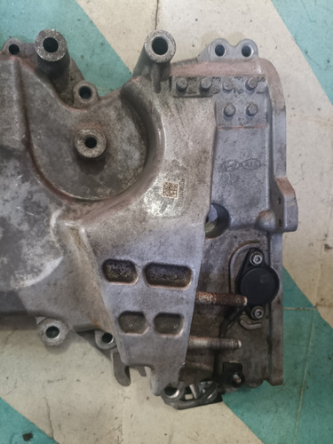 Tapa De Distribuicion Kia 2.0 Para Sensor Usada (Usado)