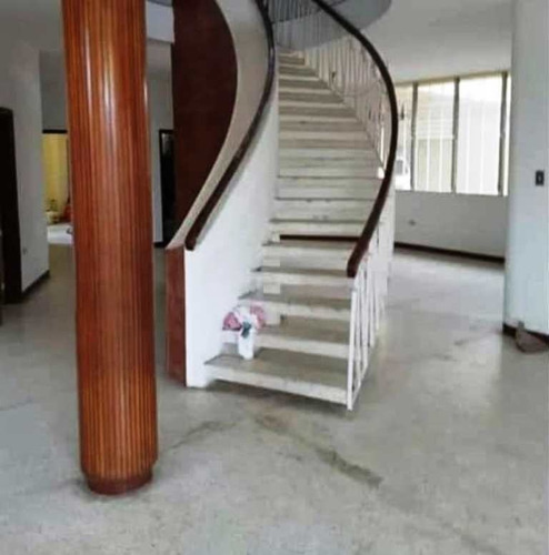 Imagen 9 de 16 de Oferton Casa Quinta, Altos De Barinas, 640 M2 Construcción