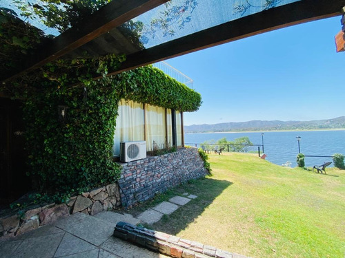 Imagen 7 de 16 de Cabañas A Orillas Del Lago Carlos Paz