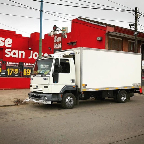 Ford Cargo 915
