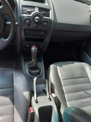 Renault Megane 1.6 Expression Hi-flex 4p 2009