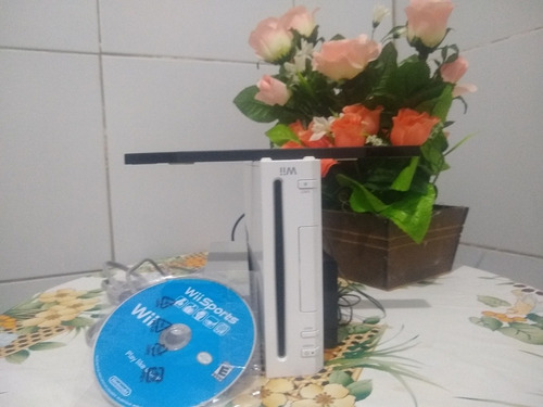 Imagem 2 de 5 de Vídeo Game Nintendo Wii