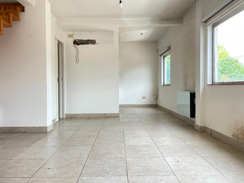 Imagen 2 de 14 de Alquiler Departamento 3 Ambientes Complejo Cerrado Castelar