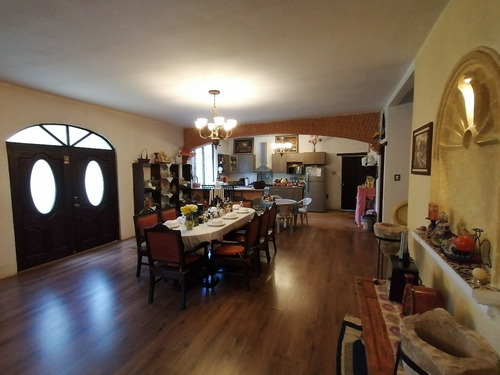 Imagen 9 de 25 de Vendo Hermosa Casa Estilo Colonial En Excelente Estado, Incluye Local Comercial A Orilla Carretera