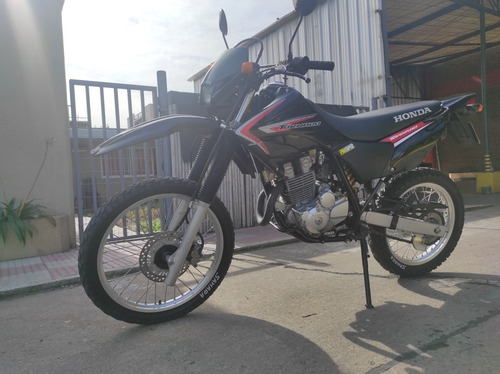 Imagen 8 de 8 de Honda Tornado 250